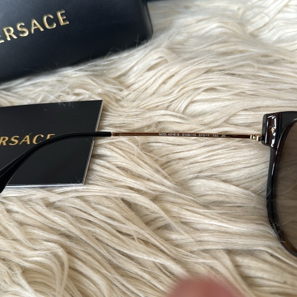 Brand new Versace Havana sunglasses - Picture 5 of 9